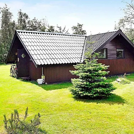 Two-bedroom Holiday In Vaeggerlose 38